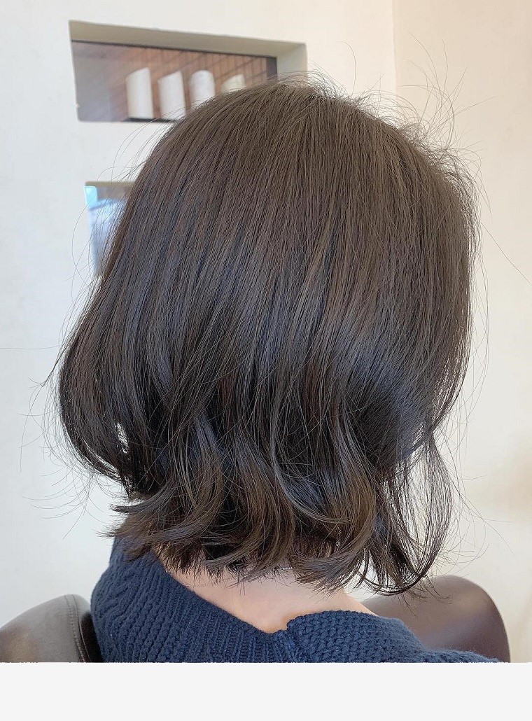 アッシュグレーで艶感UP